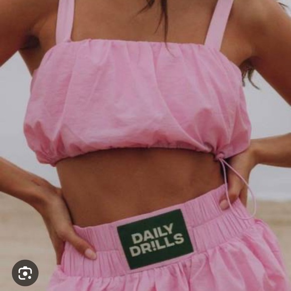 ISO PINK BUBBLE SHORT AND BRA SET!!! - Picture 1 of 2